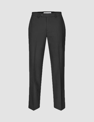 Essential dressbukser i avslappet passform, svart, med skreddersydd snitt og 360°-stretch.