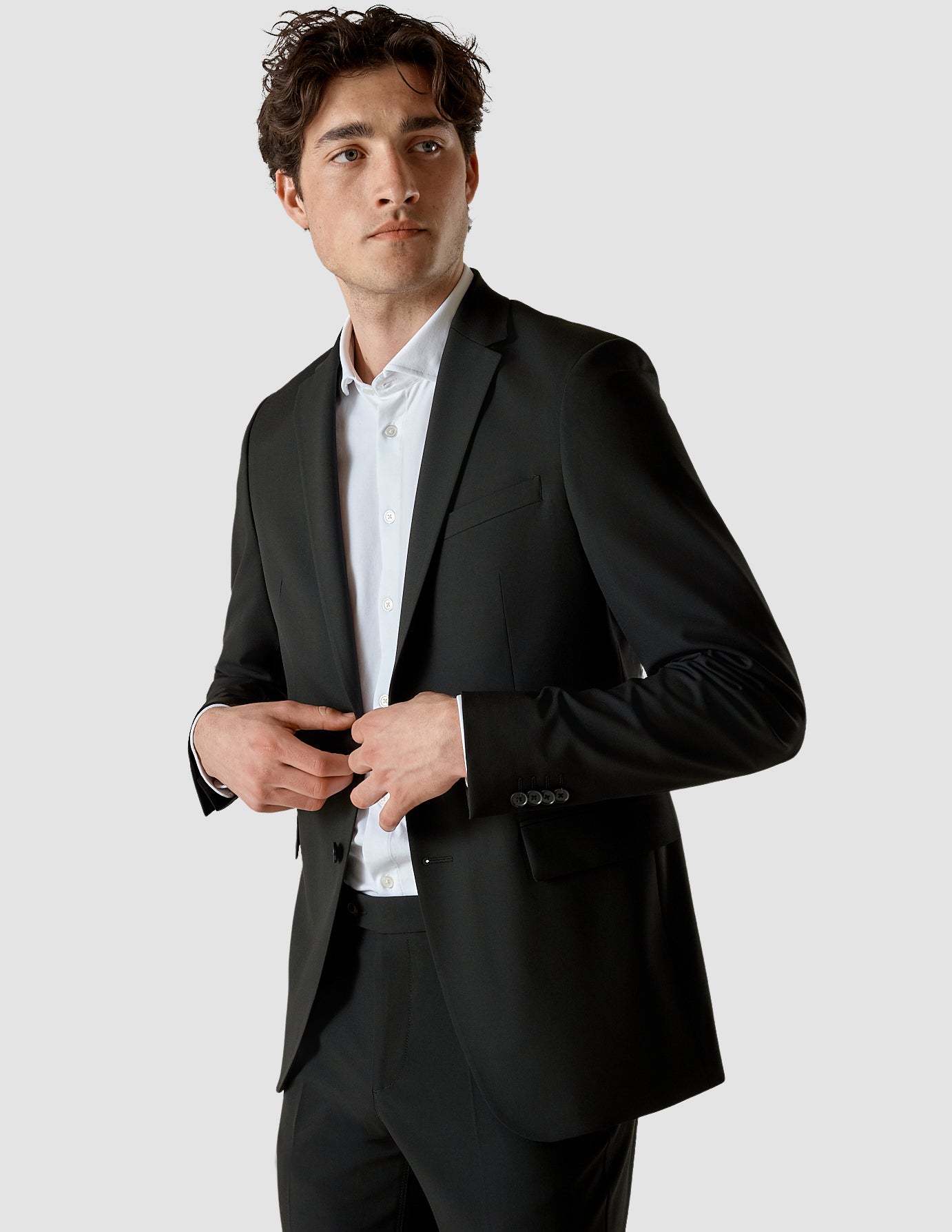 Essential Suit Black
