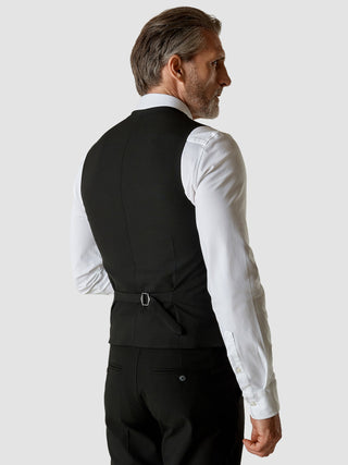 Essential Vest Black