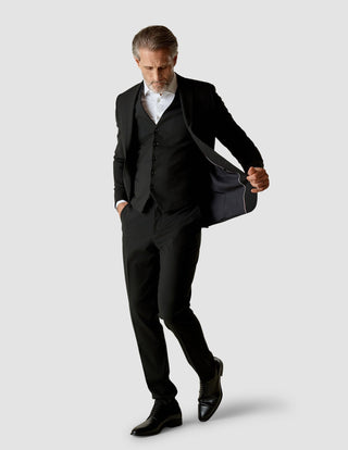 Essential Vest Black