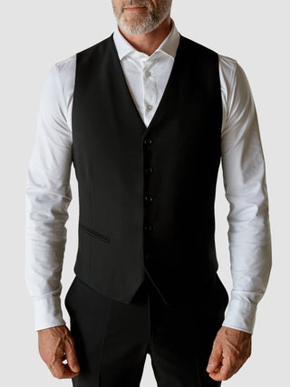 Essential Vest Black