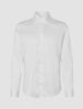 Elevated Shirt White Slim: Langermet skjorte i Pima-bomull med knapper og spredt krage.