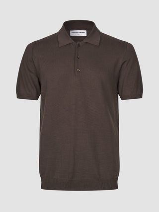 Kortærmet polo i sømløs strikk, mørkebrun, fra Shaping New Tomorrow i klassisk skandinavisk design.