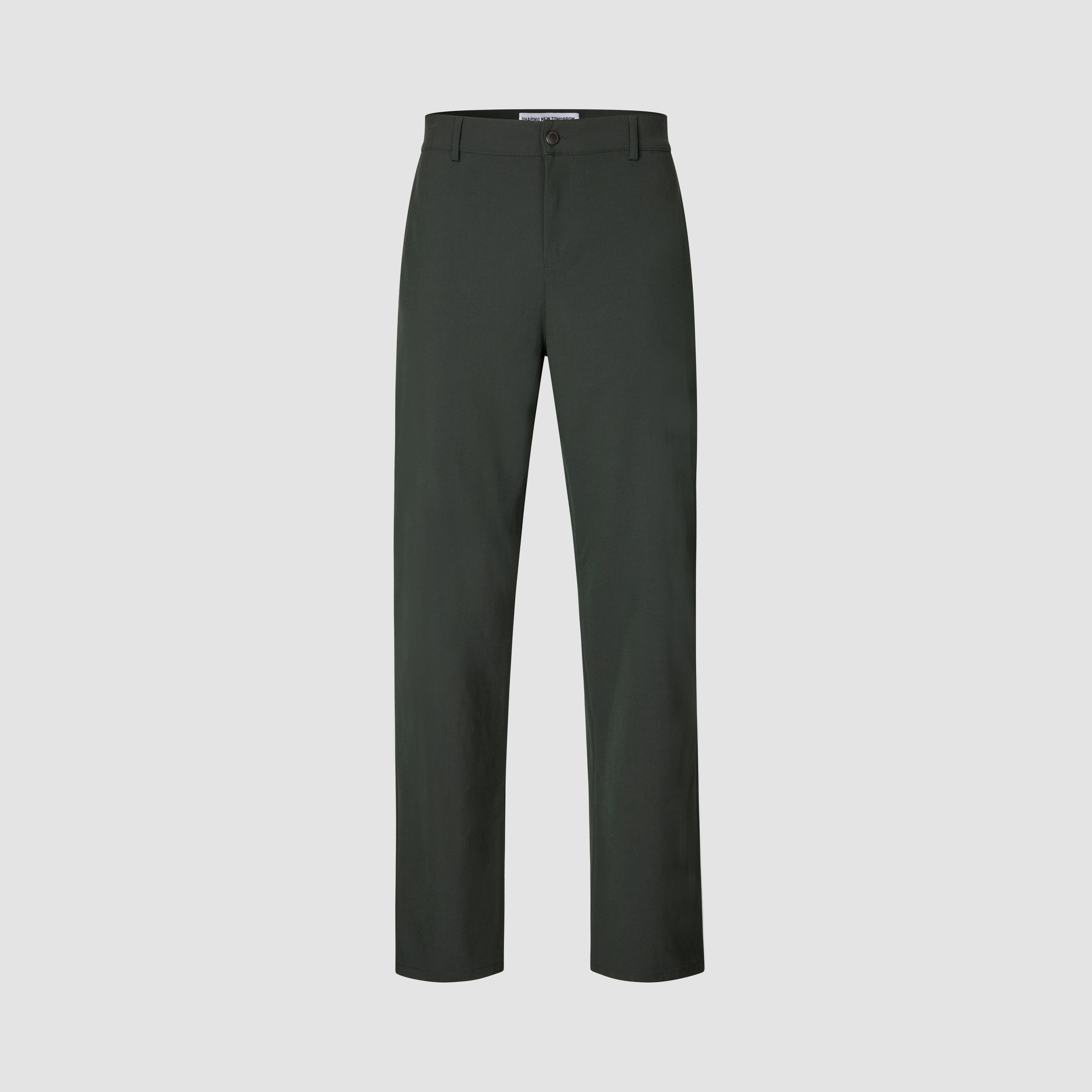 Mørkegrønne Ease Pants Relaxed Fit Northern Pine-bukser med rett ben, knappelukking og 360°-stretch.