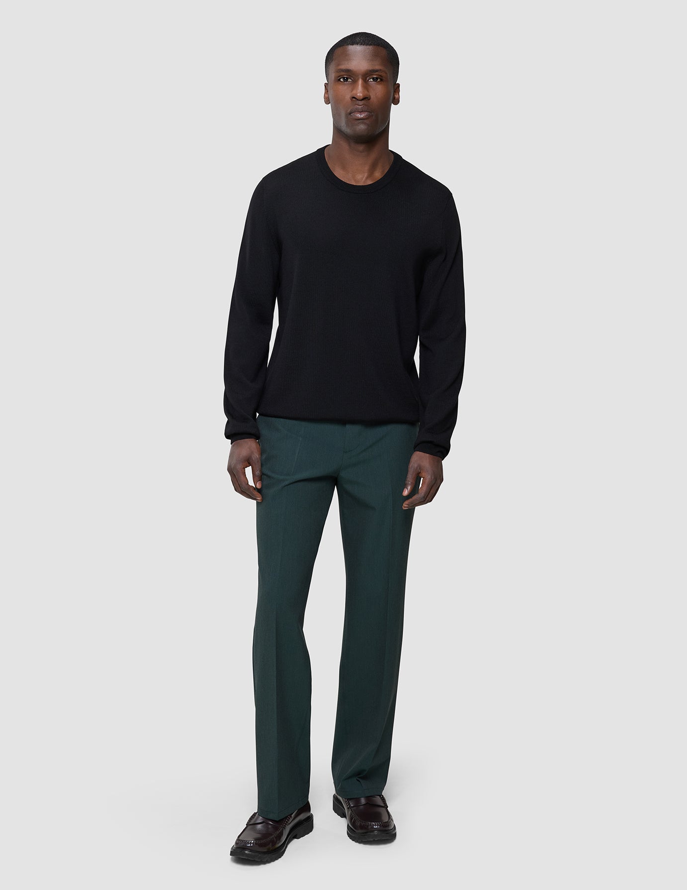 Seamless Premium Merino Knit Crewneck Black