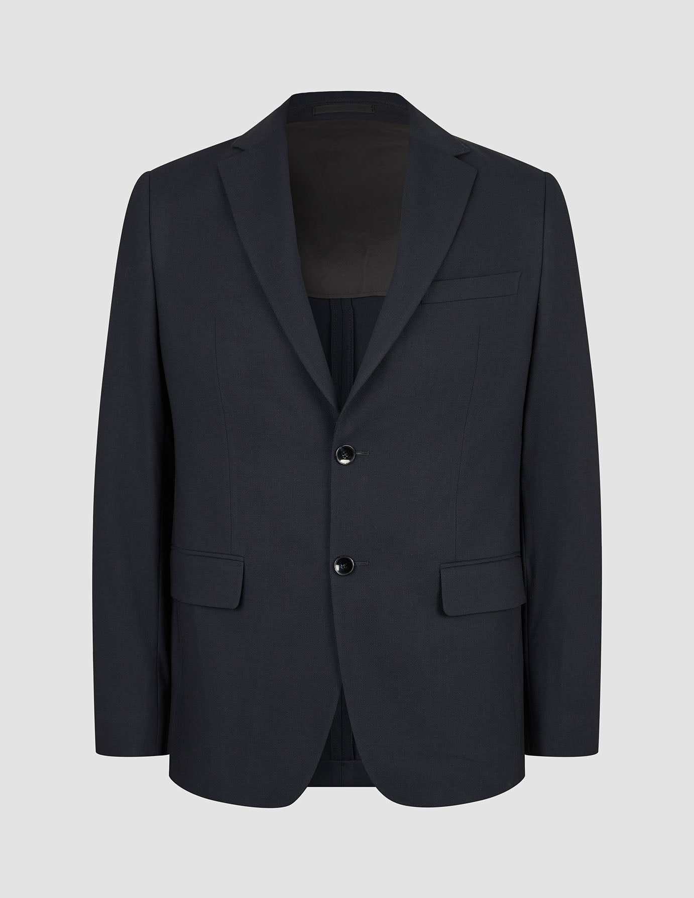 Motion Blazer Slim Midnight Blue, en mørkeblå blazer med smal passform i skandinavisk design med 360°-stretch.